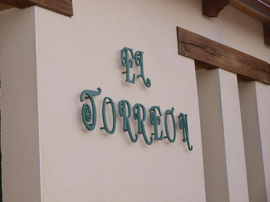 Alojamiento Turistico "El Torreon" Pensionat Fresneda de la Sierra Eksteriør billede